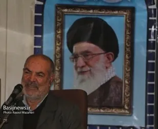 شهید حاج قاسم سلیمانی یک انسان تمام عیار و ذو ابعاد بود .
