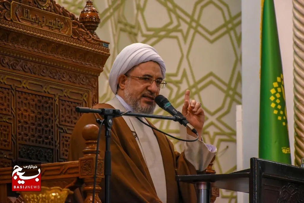 علامت های شکست دشمن در نبرد غزه عیان شده است/ولایت فقیه ریشه در آموزه‌های دینی دارد