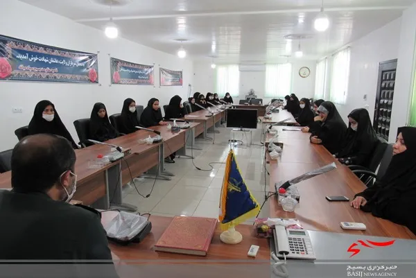 حجاب بهترین اقدام یک زن در مقابله با تهدیدات دشمن است