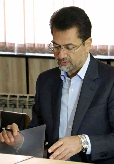 توسعۀ صادرات و تکمیل زنجیره های مزیت دار اقتصادی شرق استان با تکمیل فرودگاه شاهرود