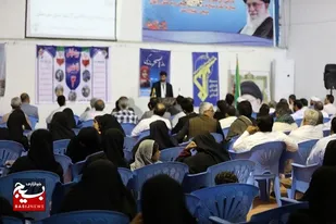 تجلیل از خدمت رسانان بی منت در مهرستان