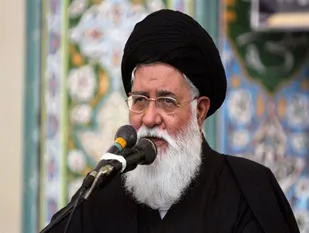 دفاع از حریم مقدس نبوی در برابر حرکت&zwnj;های ذلیلانه دشمنان اسلام، الگوی استکبار&zwnj;ستیزی است