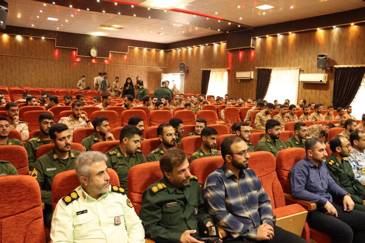 همایش گرامیداشت روز سرباز در لنگرود برگزار شد