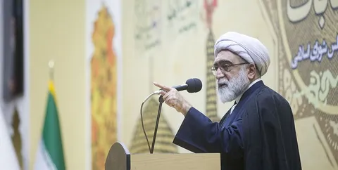 هر زمان شورای نگهبان جلوی نفوذی‌ها را می‌گیرد، دشمن هیاهو می‌کند
