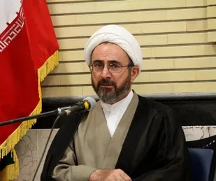 حوزه و دانشگاه نقش پیش برندگی و راهبردی برای توسعه کشور دارند/ مشکلات کشور با کار جهادی مرتفع می شود