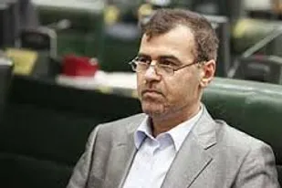 دولت و مجلس در بحث یارانه ها سیاسی کاری می کنند