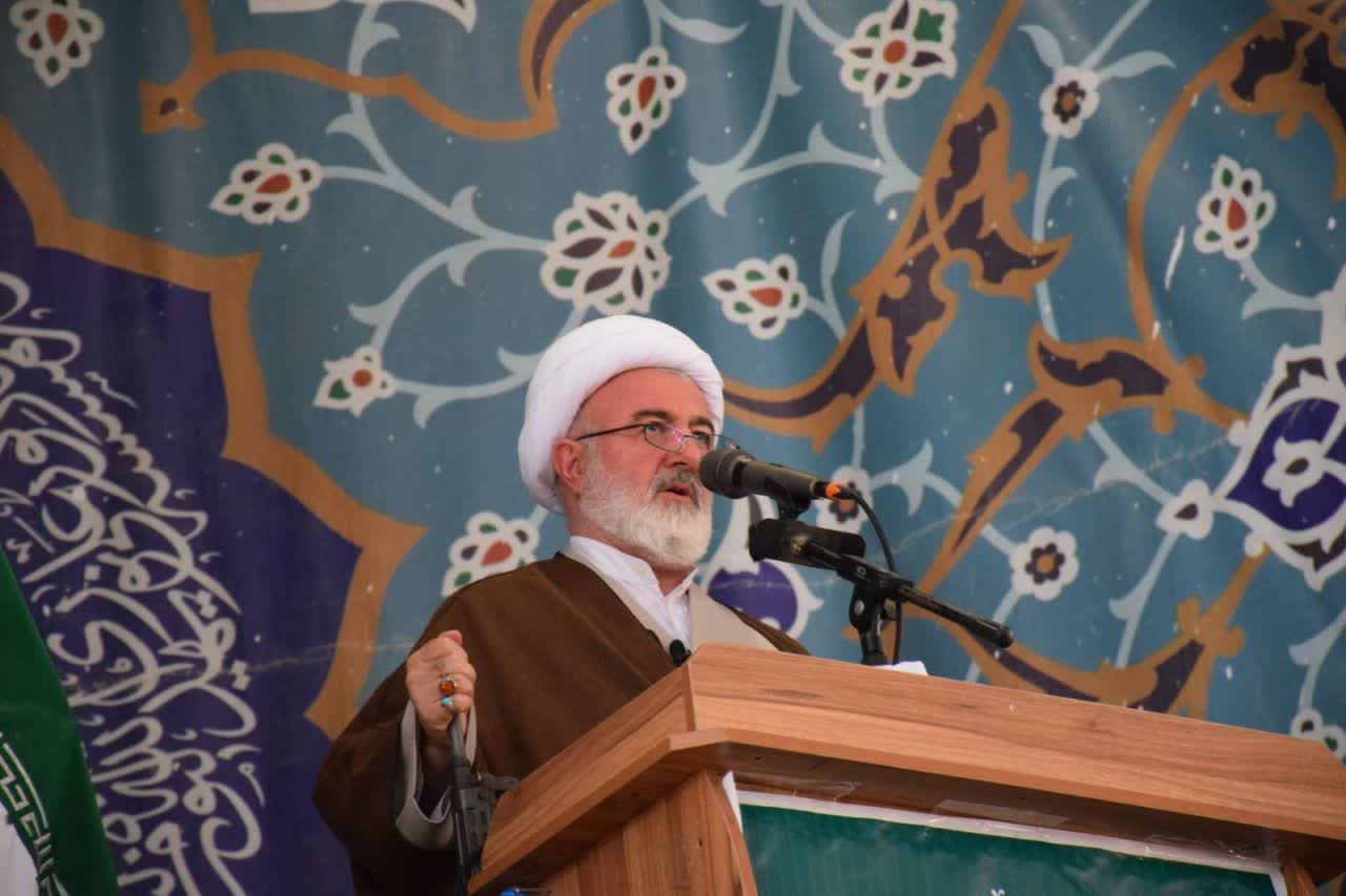 امام جمعه شاهرود از «عمل زینبی» ملت ایران تا «جنایت جنگی» در استادیوم تختی می‌گوید