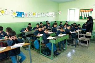 فضای کلاس و مطالب کتب درسی اسلامی&zwnj;تر از وضع موجود باشد