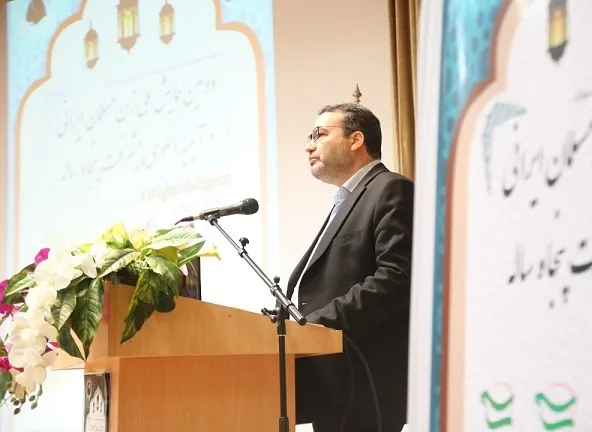 زنان نقش سرنوشت سازی در خانواده و جامعه دارند