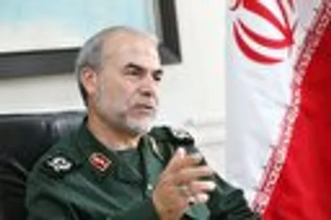 اندیشه و مکتب امام خمینی (ره) منجر به بیداری ملت‌های جهان شد