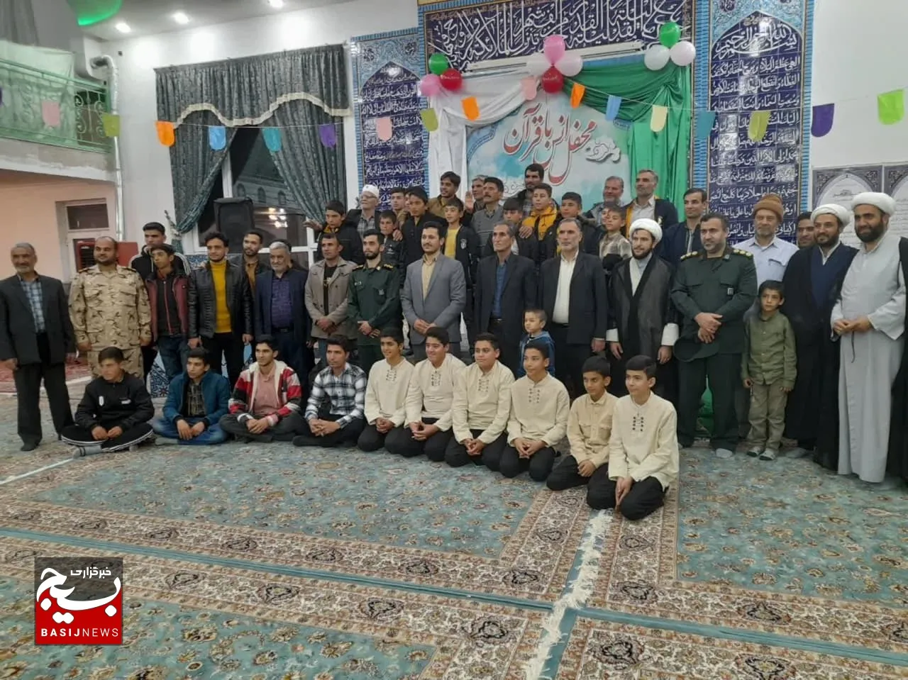 محفل انس با قرآن در روستای انداده شهرستان جوین برگزار شد