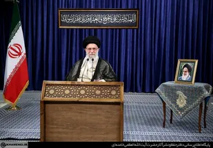 تحریم آمریکا علیه ملت ایران جنایت است/ بالا رفتن ارز دلایل امنیتی دارد تا اقتصادی