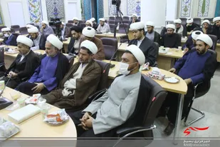 نشست مشترک روحانیون فراجا و سپاه  استان