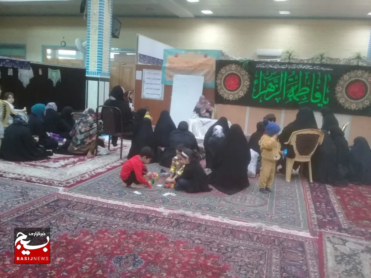 آموزش مهارت‌های زندگی به بانوان در مسجد امام سجاد(ع) قم