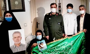 دیدار بسیجیان قرارگاه جهادی طلایه داران ظهور و فرماندهان با خانواده شهید بهنام محمدی