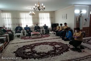 دیدار بسیجیان پایگاه مقاومت شهید دستغیب ملایر با خانواده شهید سابقی