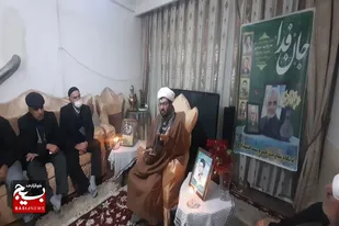 برگزاری یادواره خانگی گرامیداشت شهید سلیمانی و اصغر ترک چناری در ملایر