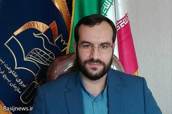 سردار سلیمانی قله هویت تاریخی ملت ایران است