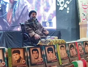 امروز استقامت از آن کسانی است که پای جنگ عقیده خود ایستاده اند/مواظب ایمان خودتان باشید که سقوط نکند