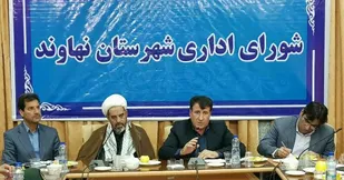 مردم مدیرانی می&zwnj;خواهند که به خدمت و تلاش برای حل مشکلات فکر کنند
