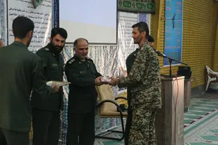 شهدا الگوی عملی دفاع از انقلاب اسلامی هستند