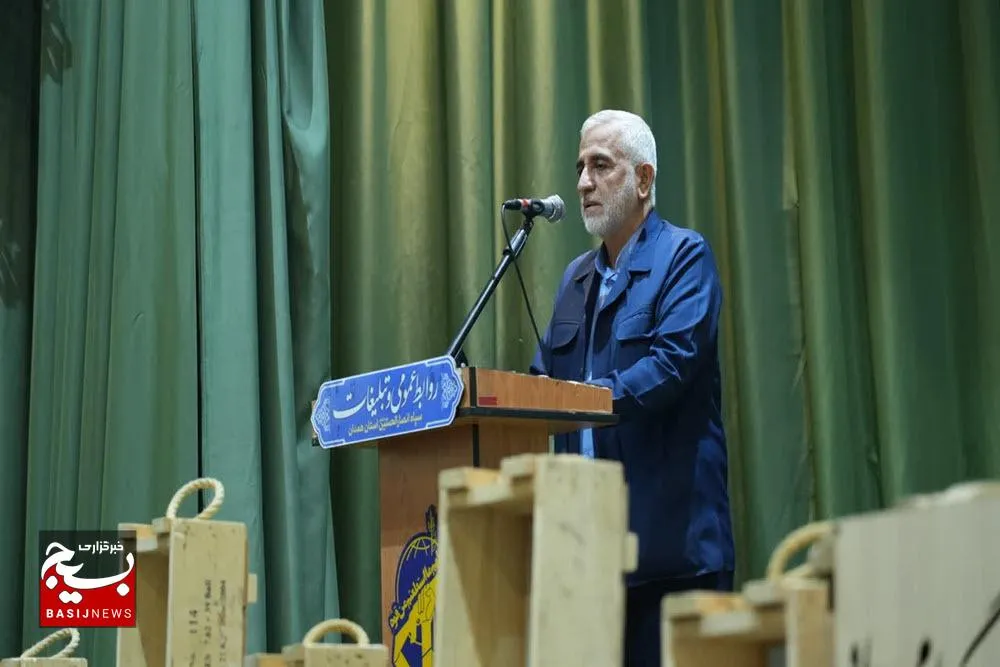 سپاه مدرسه انسان‌ساز است/ ۱۱۰۰ نفر از شهدای استان همدان سرباز بودند