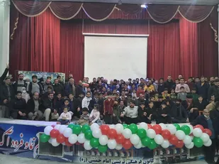 تشریح برنامه های دهه فجر توسط رزمندگان و بسیجیان لشکر 14 امام حسین علیه السلام