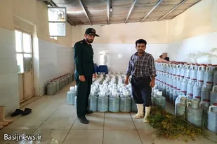 بازدید فرمانده حوزه شهید صفایی قهاوند از کارگاه تولیدی ترشیجات و شوریجات روستای یسرلو