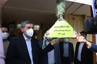 با تسخیر لانه جاسوسی، هیمنه استکبار درهم شکسته شد