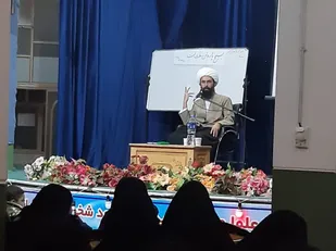 حاج قاسم تربیت یافته مکتب امام خمینی رحمة الله علیه است