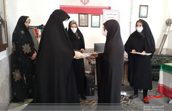 مدافعان سلامت روستای مزرعه تجلیل شدند