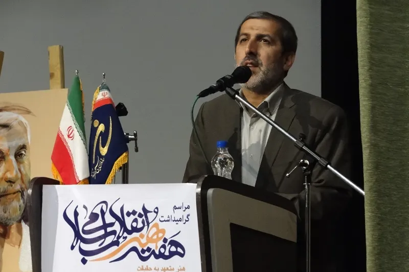هنر باید در خدمت پاسخگویی به نیازهای مردم باشد/هنر نردبان صعود است نه وسیله سقوط و تباهی