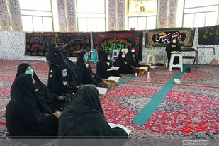 برگزاری جلسات خانگی قرآن به مناسبت گرامیداشت هفته بسیج
