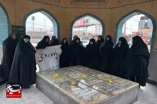 از پیاده روی خواهران تا گلباران قبور شهدا در سرخه