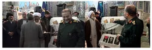 رونمایی از کتاب های مقاومت و تجلیل از عکاس قاب ماندگار در شهرکرد