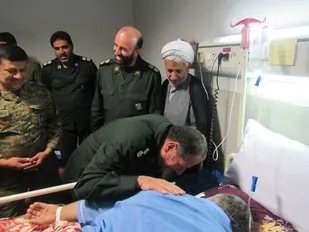 دیدار فرمانده و مسئول نمایندگی سپاه گرگان با جانباز قطع نخاع گرگانی