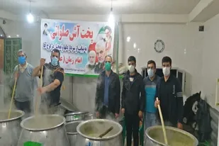 پخت ۶ تن آش و توزیع در بین اقشار ضعیف به یاد سردار دل&zwnj;ها