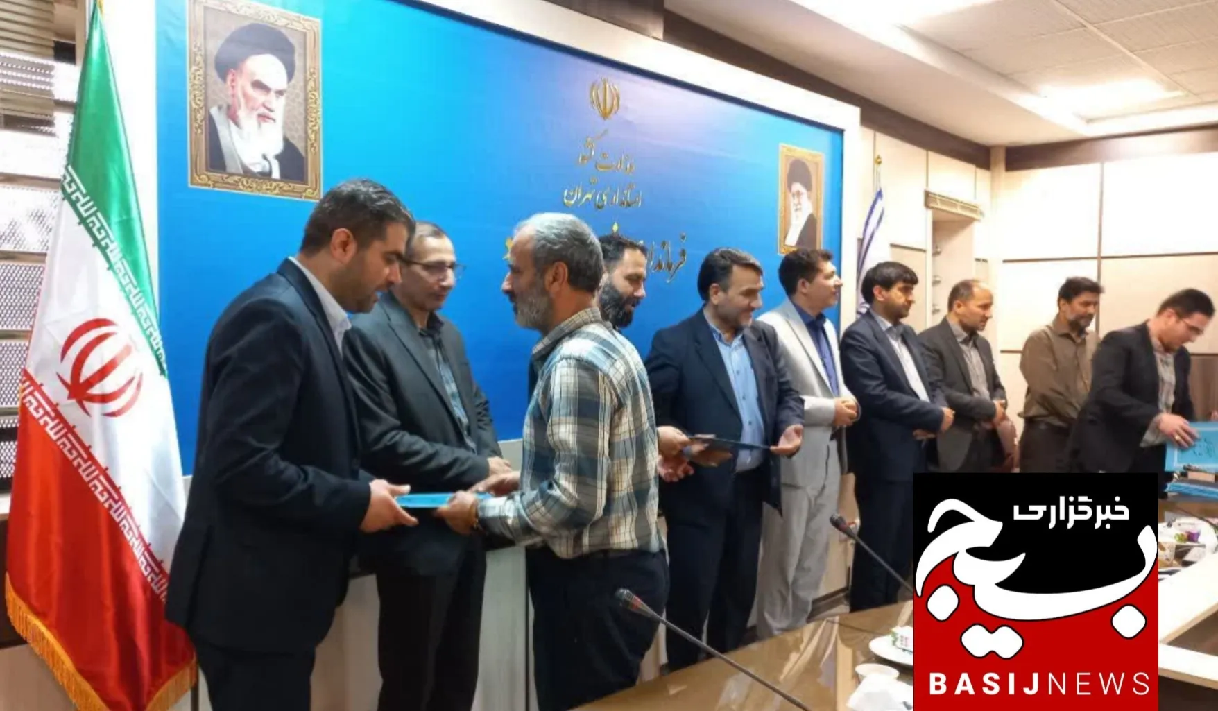 برگزاری آیین تجلیل از بازرسان بسیجی قرارگاه شهید امانی بسیج اصناف شهرستان ملارد