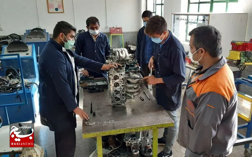 ثبت نام بیش از ۲۸ هزار دانش آموز در هنرستان‌های خوزستان