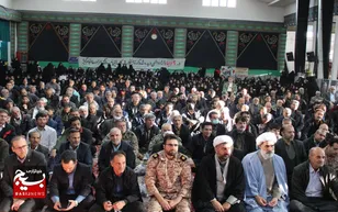 اتحاد و بصیرت رمز پیروزی ملت ایران است