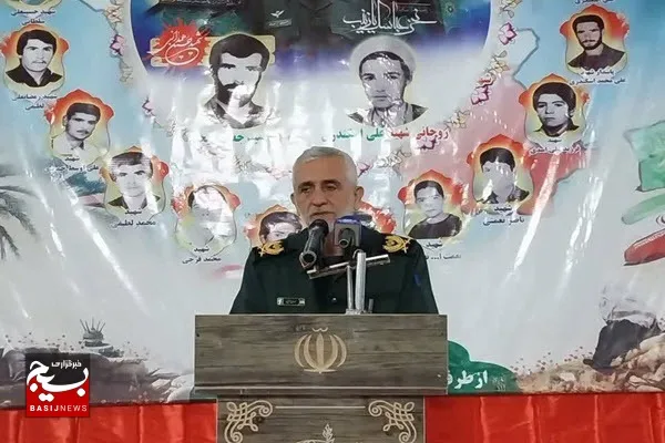 امروز با دشمن درگیر یک جنگ اطلاعاتی و عملیاتی شدیدی هستیم