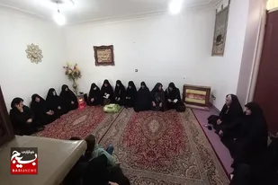 برگزاری یادواره شهدای خانگی حوزه آسیه نهاوند در منزل شهید &laquo;احمد ظفری&raquo;