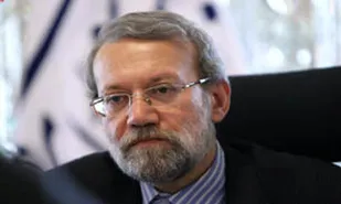 دفاع تمام قد لاریجانی از برجام و حمایت اصلاح&zwnj;طلبان، از دید مردم قم پنهان نماند
