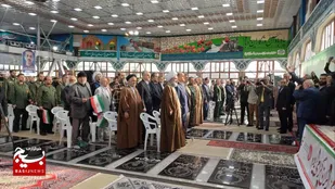 آغاز باشکوه دهه فجر در گیلان با تجلیل از مقام شهدا