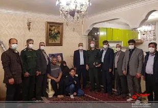 مسئولان  سپاه و آموزش و پرورش میانه با خانواده شهدا دیدار کردند