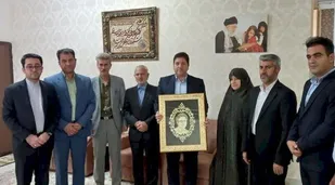 مادر شهید رضایی&zwnj;نژاد به&zwnj; عنوان پیشکسوت صنایع&zwnj;دستی ایلام تجلیل شد