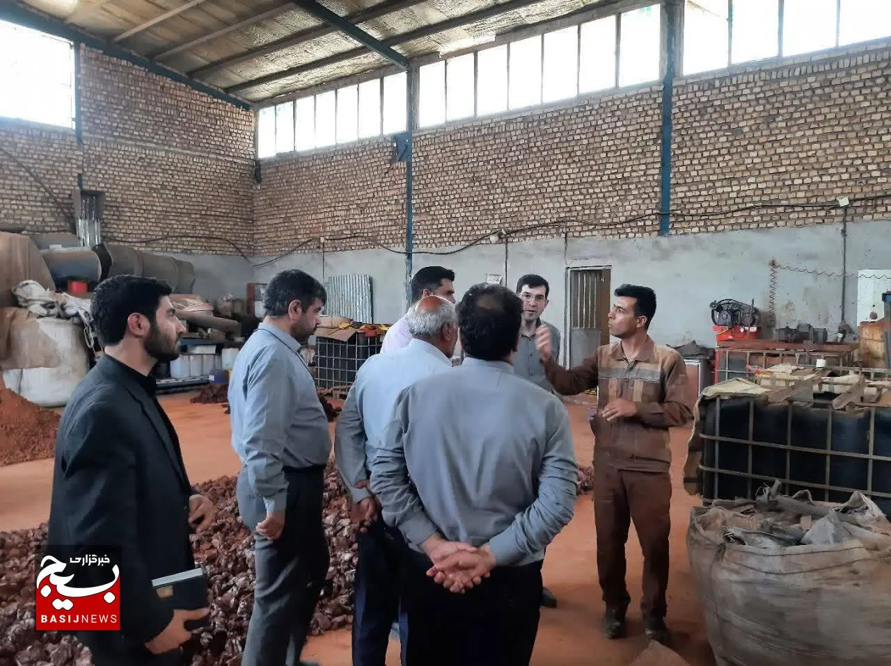 پایش میدانی ۶۰ واحد صنعتی خراسان رضوی با استقرار کلینیک کسب‌وکار سیار