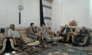 دیدار بسیجیان با خانواده شهید طاهری در شهر رویان