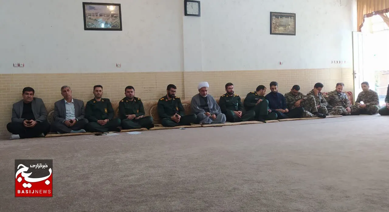 دیدار فرمانده ناحیه مقاومت بسیج هفتکل به همراه جمعی از پاسداران وبسیجیان با امام جمعه شهرستان