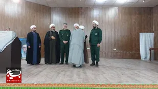 تقویت بصیرت دینی، انقلابی و فرهنگی نیروهای بسیجی و پاسداران